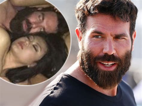 dan bilzerian with nude girls|Instagram playboy Dan Bilzerian shares ORGY photo online: Is。